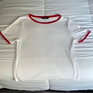 Basic white tee with red collar